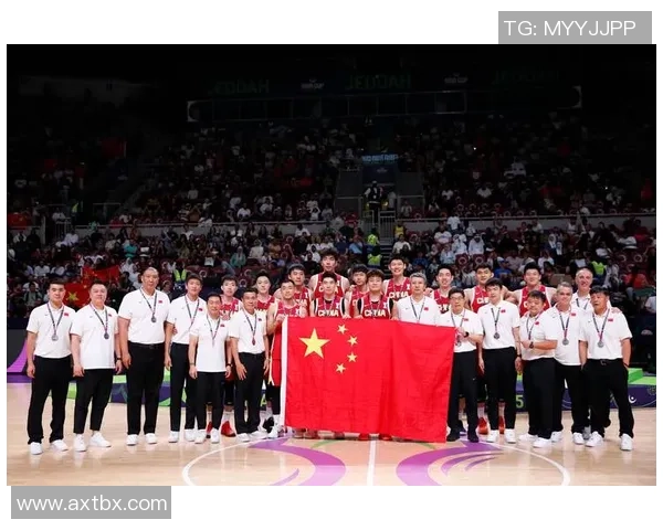 2019年6月23日中国男篮对阵世界强队的精彩比赛回顾与分析