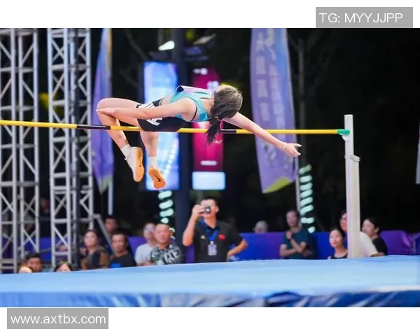 史卓加斯特与克里斯恬的巅峰对决谁将赢得最终胜利 史卓加斯特与克里斯恬的巅峰对决谁将赢得最终胜利